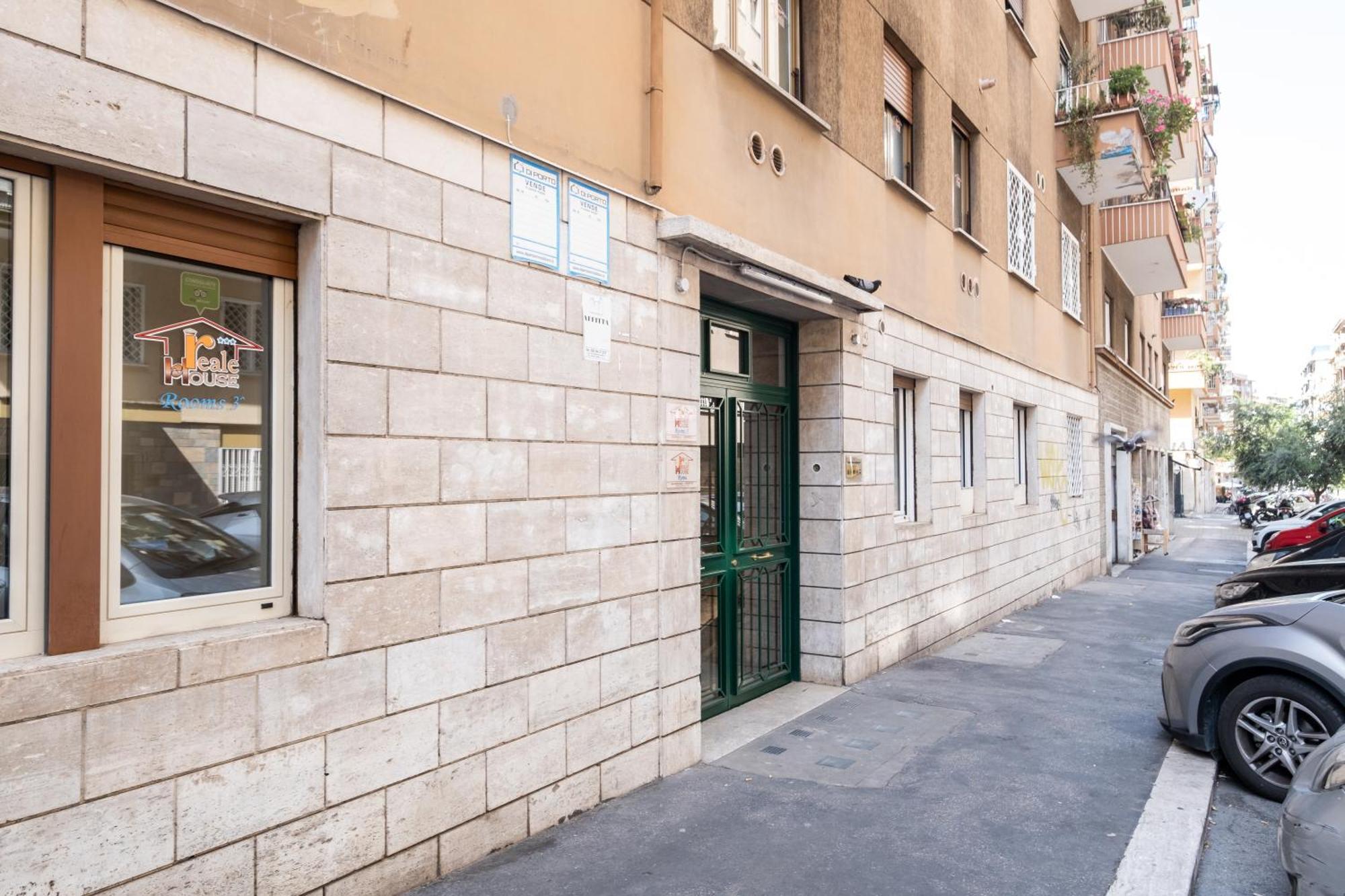 4Bnb - Reale House روما المظهر الخارجي الصورة